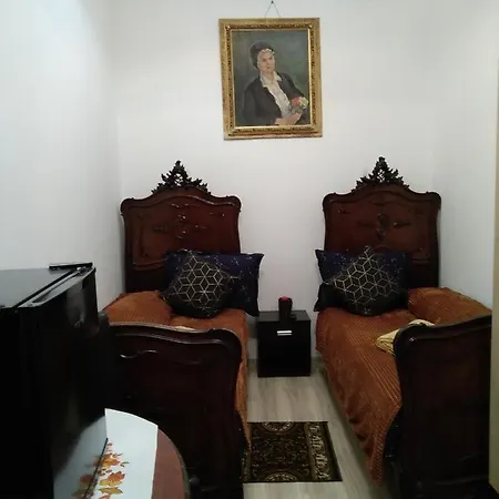Vanessa Guest house *